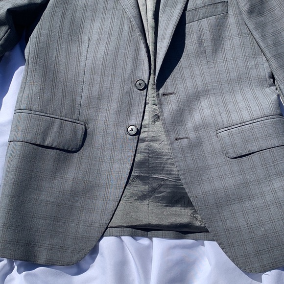 Ermenegilodo Zenga suit jacket small size. - Picture 2 of 9